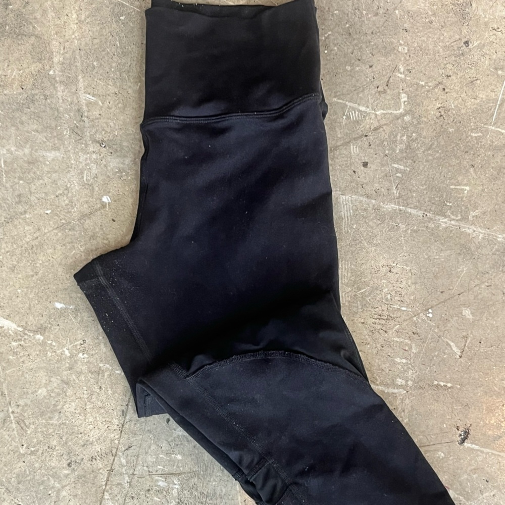 Alo capris - Picture 7 of 7
